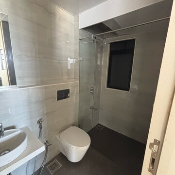 Bathroom in 2 BHK Apartment at Dosti Eastern Bay Phase 1, Loyld's Estate – for Rent