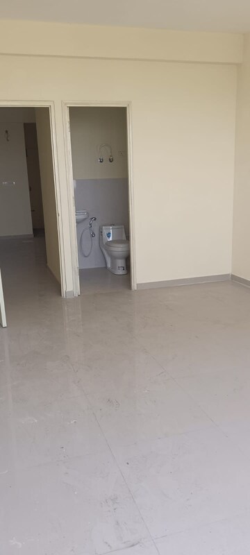 Room in 2 BHK Apartment at Pyramid Fusion Homes, Sector 70a – for Rent