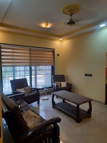 Living Room in 2 BHK Apartment at Chembur – for Rent