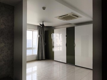 Room in 3 BHK Apartment at My Home Bhooja, Hi Tech City – for Rent