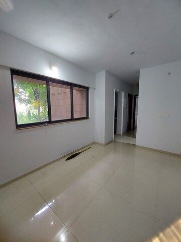 Room in 2 BHK Apartment at Lodha Palava City, Dombivli East – for Rent