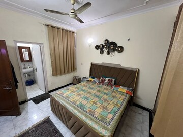 Bedroom in 3 BHK Apartment at Manimajra – for Rent