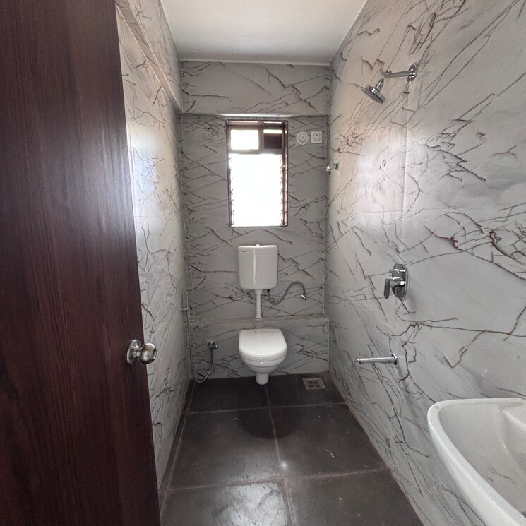 Bathroom, shraddha-elite 3 Bedroom 968 Sq.Ft. Apartment In Poisar Mumbai 7931773