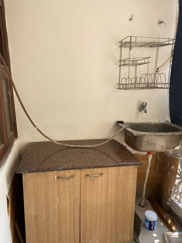 Furnished Amenities in 2 BHK Apartment at Morabadi – for Rent