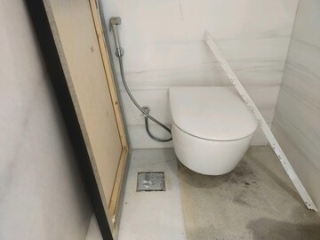 Bathroom in 4 BHK Apartment at Lokhandwala Minerva Mahalaxmi, Mahalaxmi – for Sale