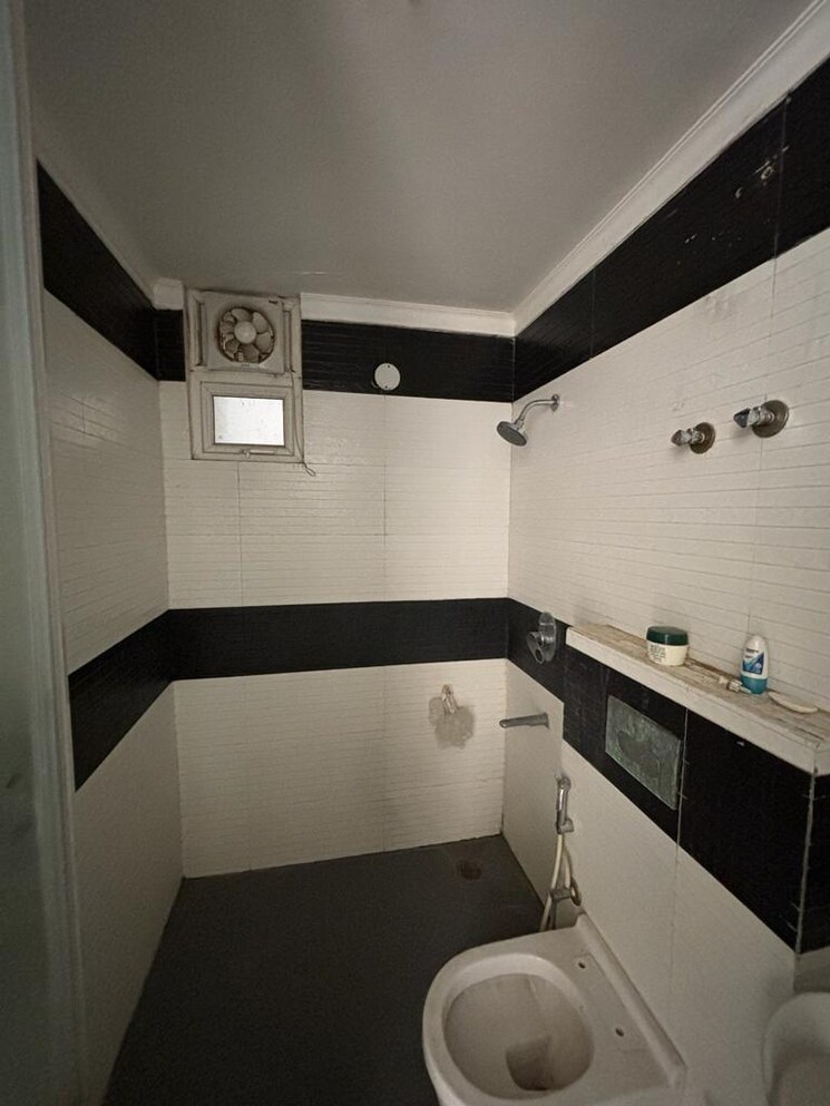 Attached Bathroom, sidcul 2 Bedroom 1045 Sq.Ft. Apartment In Sidcul Haridwar 7931981