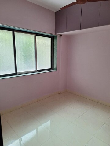 Room in 1 BHK Apartment at Tilak Nagar Building, Tilak Nagar – for Rent
