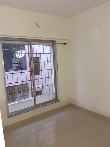 Room in 1 BHK Apartment at Bhoomi SRA CHS, Goregaon East – for Rent