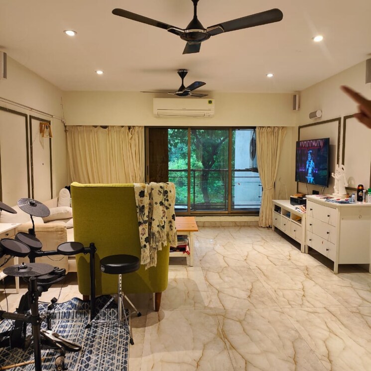 Team Area, juhu 3 Bedroom 1500 Sq.Ft. Apartment In Juhu Mumbai 7932087