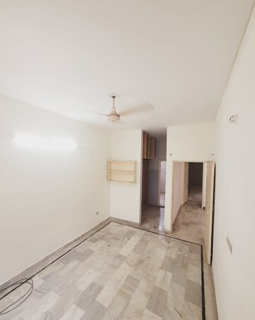 Room in 3 BHK Apartment at Sector 66 B – for Sale