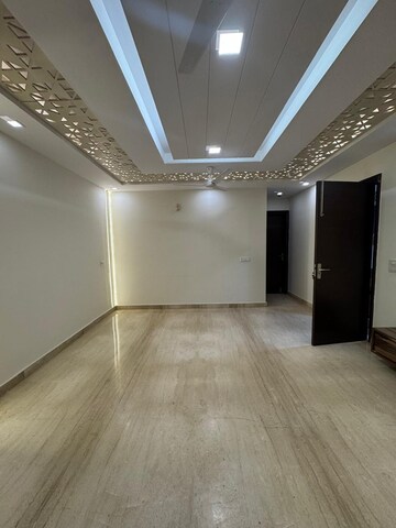 Room in 3 BHK Builder Floor at Rajouri Garden – for Sale