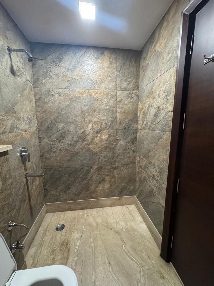 Bathroom, rajouri garden 3 Bedroom 1440 Sq.Ft. Builder Floor In Rajouri Garden Delhi 7932162