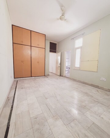 Room in  Pg at Sector 137 – for Rent