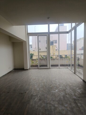 Room in 3.5 BHK Apartment at Nitesh Camp David, Frazer Town – for Sale