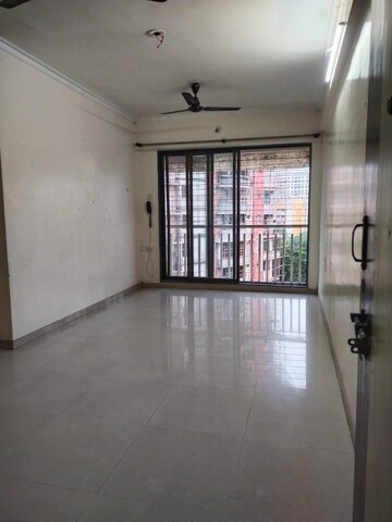2 BHK Apartment For Rent in Rosa Bella, Ghodbunder Road