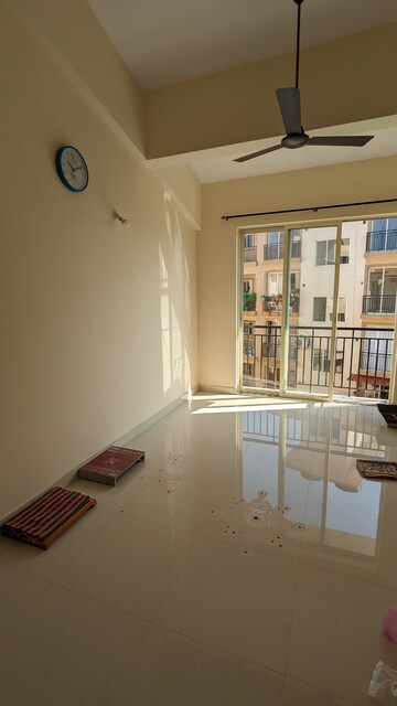 Room in 1 BHK Apartment at Kadamba Plateau – for Rent