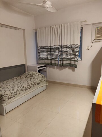 Room in 3 BHK Apartment at The Great Eastern, Kanjurmarg East – for Rent