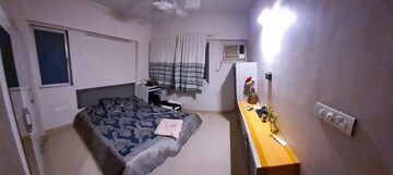 Room in 3 BHK Apartment at The Great Eastern, Kanjurmarg East – for Rent