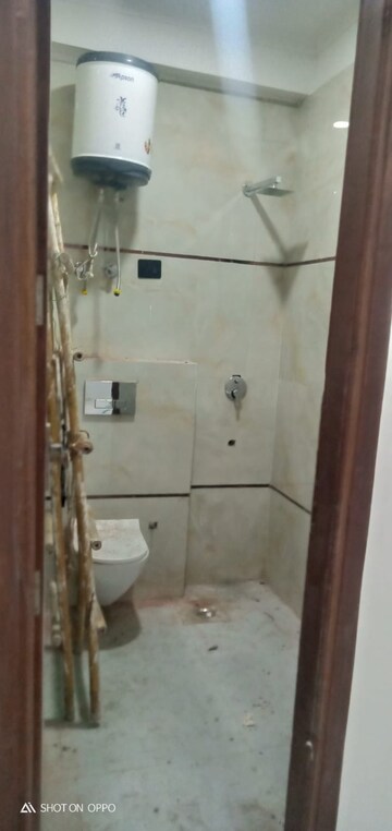 Attached Bathroom in 1 BHK Builder Floor at Saket – for Rent
