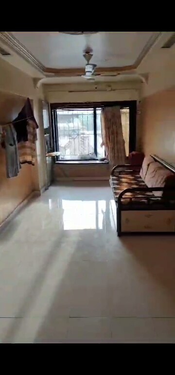 1 BHK Apartment For Rent in Raghukul Building Goregaon East Mumbai  7932528