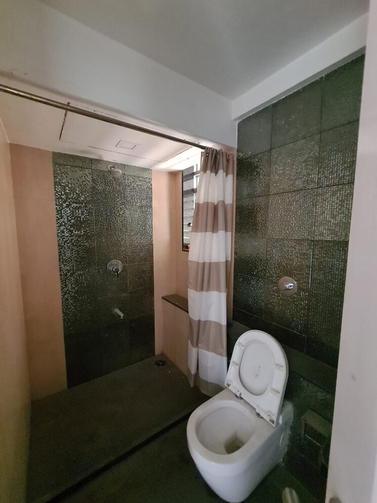 Bathroom, divine-aspen-garden 2 Bedroom 755 Sq.Ft. Apartment In Goregaon East Mumbai 7932649
