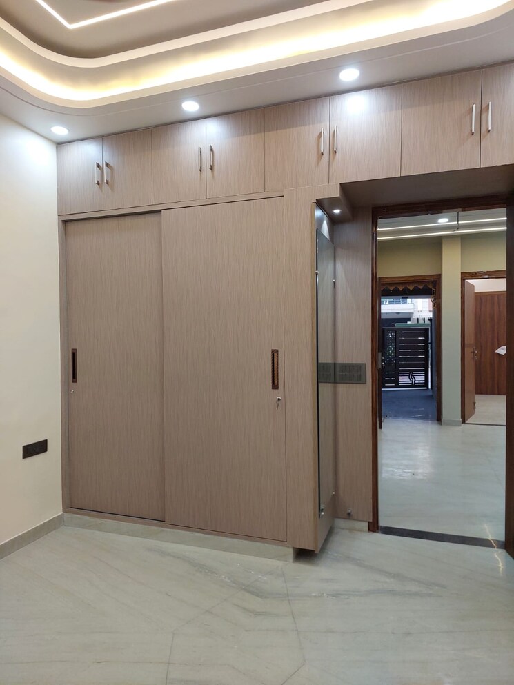 undefined, pandav nagar 6+ Bedroom 150 Sq.Yd. Independent House In Pandav Nagar Ghaziabad 7932675