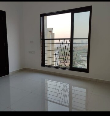 Room in 1 BHK Apartment at Sai Shakti CHS Goregaon, Goregaon East – for Rent