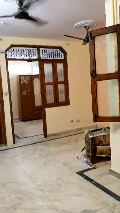2.5 BHK + Study Room Builder Floor For Sale in Mayur Vihar Phase 1