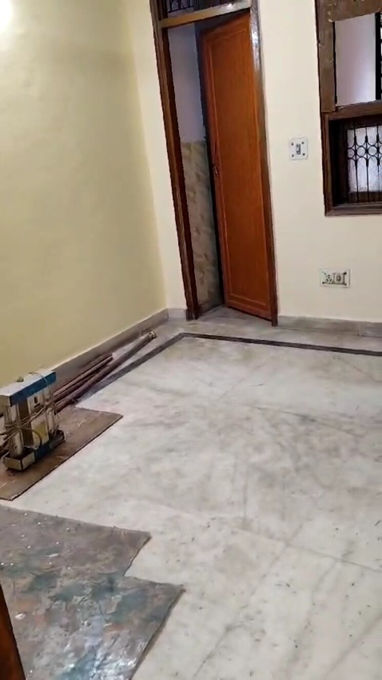 Room, mayur vihar phase 1 2.5 Bedroom 550 Sq.Ft. Builder Floor In Mayur Vihar Phase 1 Delhi 7932703