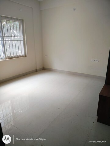 Room in 2 BHK Apartment at Kalena Agrahara – for Sale