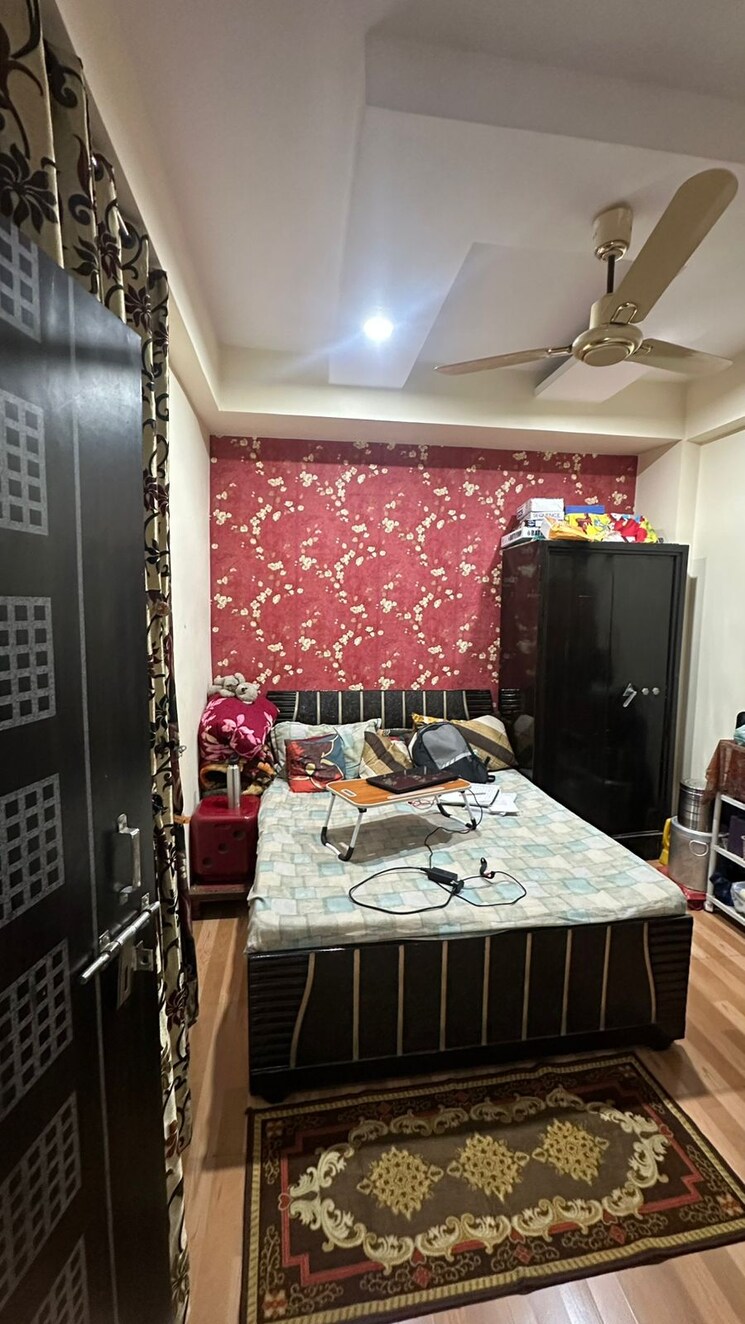 Master Bedroom, patparganj 2 Bedroom 1000 Sq.Ft. Apartment In Patparganj Delhi 7932774