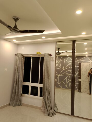 Room in 3 BHK Builder Floor at Behala Chowrasta – for Sale