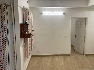 Room in 2 BHK Apartment at Migsun Vilaasa, Eta Ii Greater Noida – for Rent
