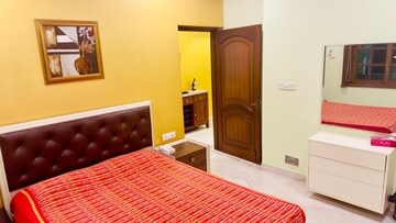 Bedroom in 2.5 BHK Apartment at Hauz Khas – for Rent