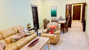 Living Room in 2.5 BHK Apartment at Hauz Khas – for Rent