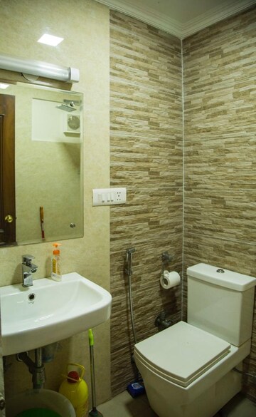 Bathroom in 2.5 BHK Apartment at Hauz Khas – for Rent