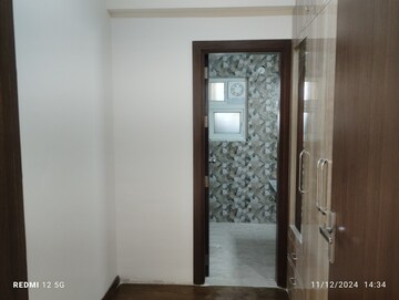 Room in 3 BHK Apartment at ATS Le Grandiose, Sector 150 – for Rent