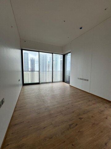 Room in 4 BHK Apartment at Rustomjee Crown, Prabhadevi – for Sale