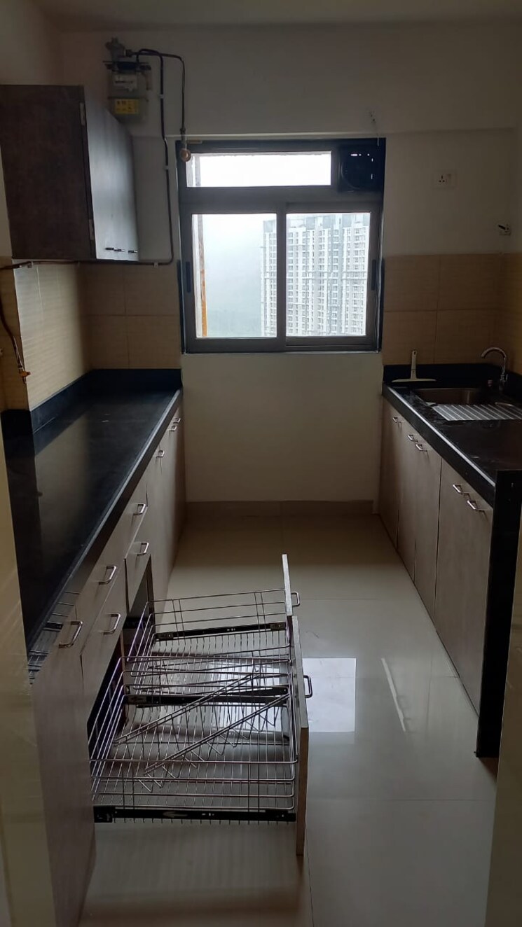 Kitchen, lodha-splendora-tierra 2.5 Bedroom 850 Sq.Ft. Apartment In Ghodbunder Road Thane 7932936
