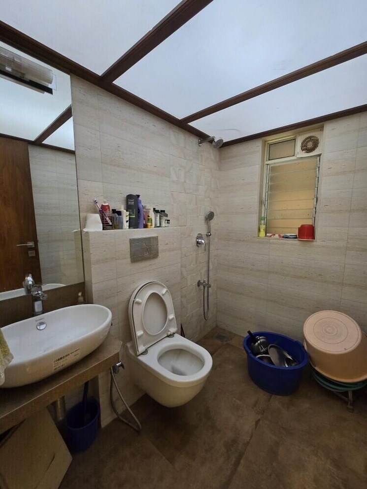 Bathroom, ar-elanza 2 Bedroom 813 Sq.Ft. Apartment In Prabhadevi Mumbai 7932943