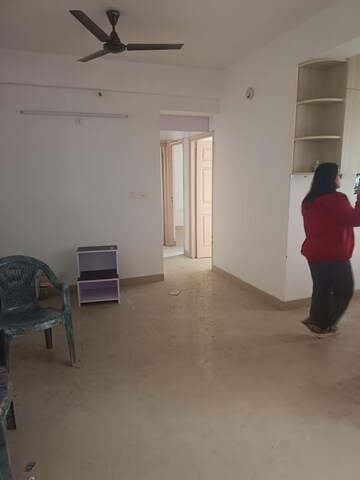 Master Bedroom in 2 BHK Apartment at Supertech Cape Town, Sector 74 – for Rent