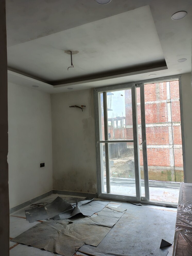 Bedroom, sector 107 3 Bedroom 1600 Sq.Ft. Builder Floor In Sector 107 Noida 7933055