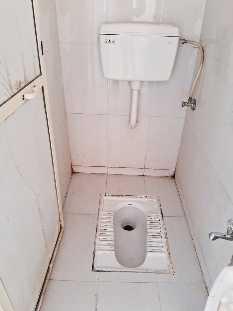 Bathroom, vanita-motiram-privilege 1 RK 420 Sq.Ft. Apartment In Badlapur West Thane 7933074