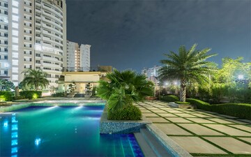 Swimming Pool in 5 BHK Penthouse at Raheja Vedas, Sector 108 – for Sale