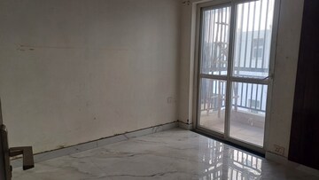 Bedroom in 3 BHK Builder Floor at BPTP Parkland, Sector 75 – for Rent