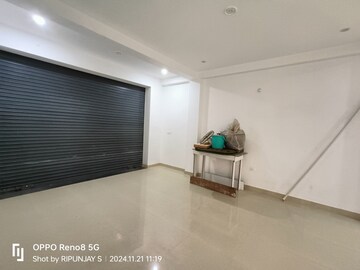 Floor Plan in  Showroom at Gomti Nagar – for Rent