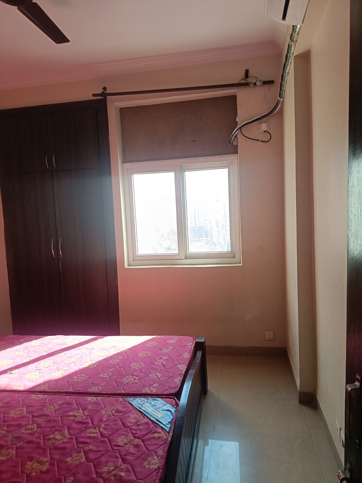 Bedroom, amrapali-silicon-city 2 Bedroom 1075 Sq.Ft. Apartment In Sector 76 Noida 7933125