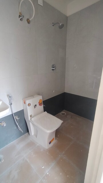 Bathroom in 2 BHK Apartment at Jalahalli – for Rent