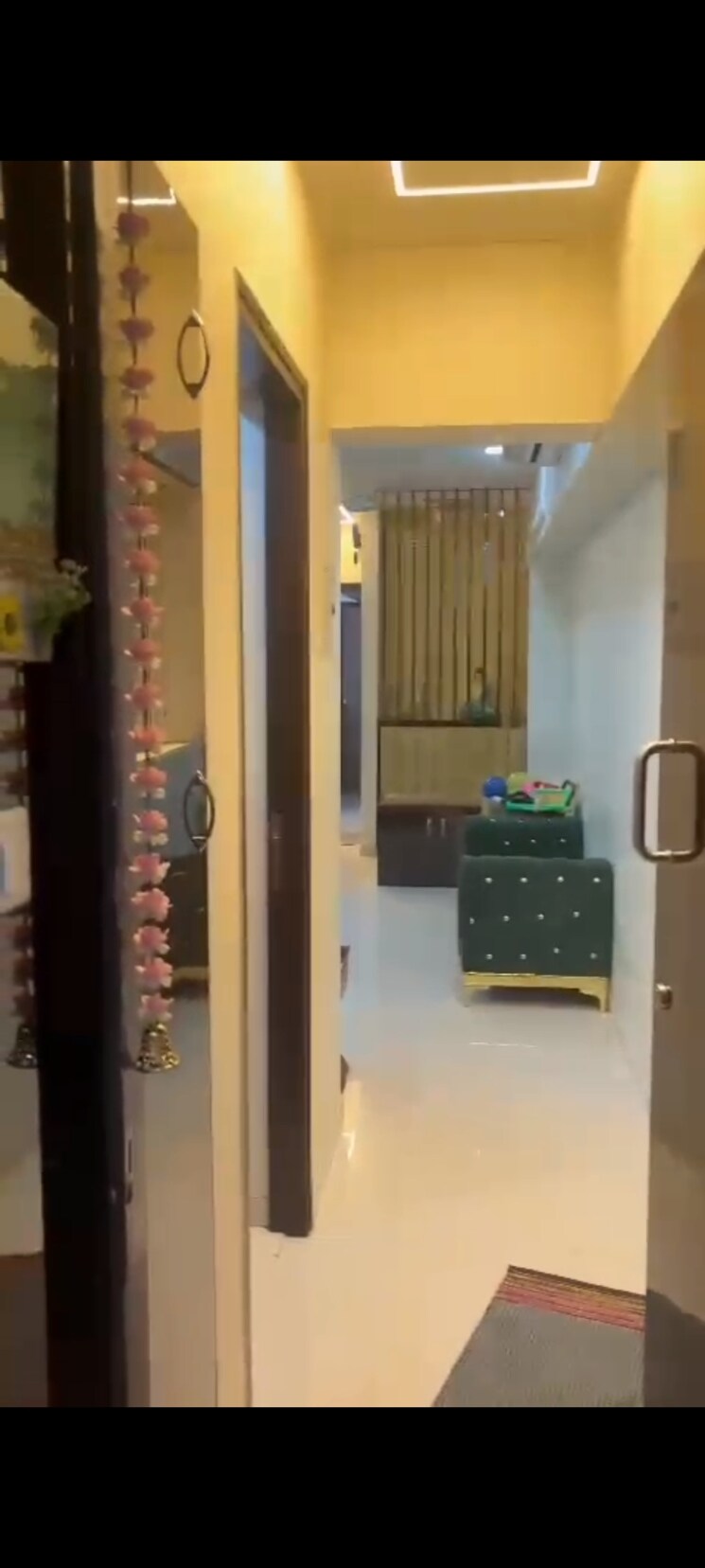 Living Room, lodha-amara 2 Bedroom 650 Sq.Ft. Apartment In Kolshet Road Thane 7933192