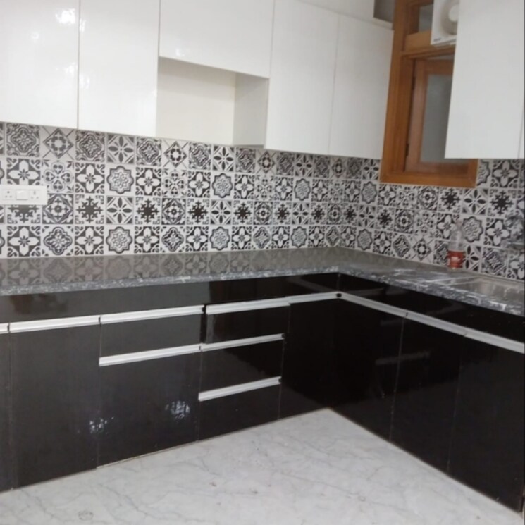 Kitchen, panchsheel vihar 3 Bedroom 1000 Sq.Ft. Builder Floor In Panchsheel Vihar Delhi 7933216